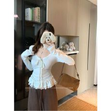 批发羊毛绒#纯欲风蕾丝拼接长袖T恤女秋季甜美V领<b class='q'>荷叶边</b>系带上衣