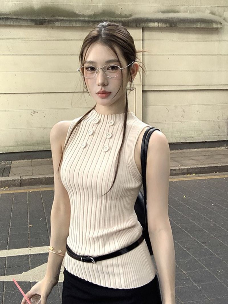 순수한 욕망 칸 기사 단추 라운드 넥 민소매 니트 스웨터 2026 여름 몸매 가꾸기 슬림해 보이는 핫걸 섹시함 다용도 맨위