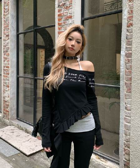 핫걸 긴팔 여성 이른 가을 착용 가져 가라. 프릴 리본 오프숄더 맨위