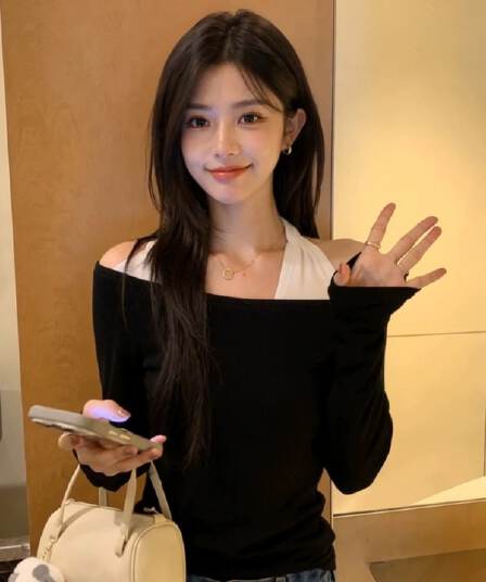 한 단어 오프숄더 행침 목 페이크 레이어드 긴팔 가을 새로운 몸매 가꾸기 핫걸 기본 셔츠 인사이드 잡아라. 의류 트렌디