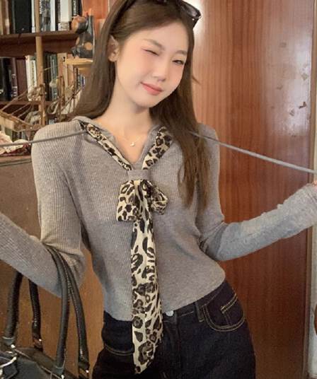 양모 De 플러시 섹시함 V넥 레오파드 무늬 넥타이 패치워크 긴팔 티셔츠 기본 셔츠 여성 가을 맨위