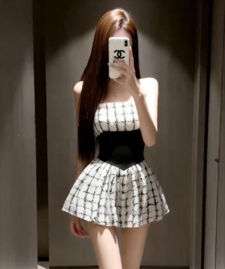 섹시함 오프숄더 체크무늬 튜브탑 여성 드레스 여름 핫걸 바람 디자인 센스 허리 수축 슬림해 보이는 한 마디 짧은 치마