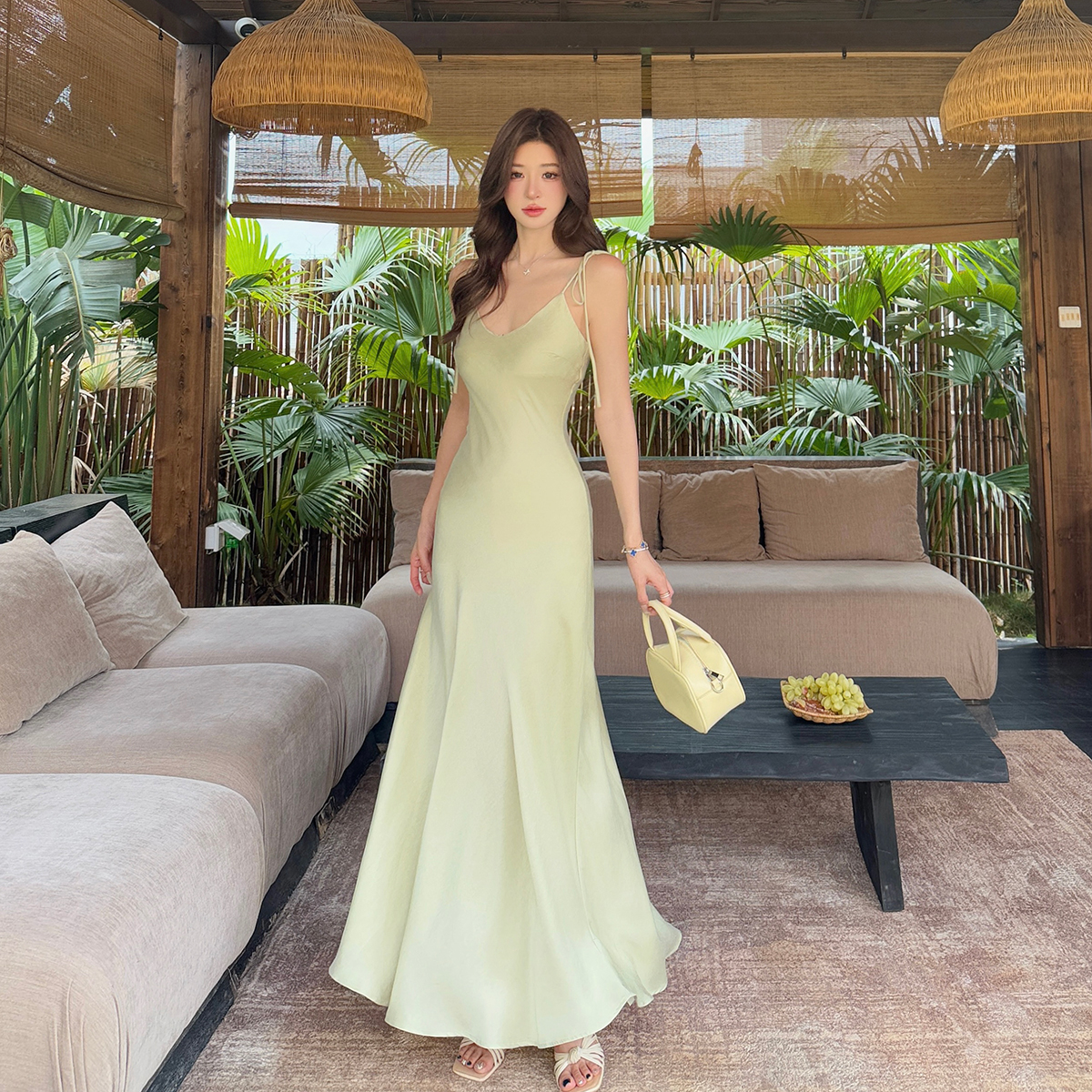 판금 순간 민소매 스트랩 도루 센스 V넥 드레스 광택 슬립 인어 꼬리 스커트