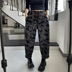 批发实拍  迷彩<b class='q'>印花</b>大码弹力牛仔裤女秋季新款复古宽松长裤显瘦<b class='q'>哈伦裤</b>