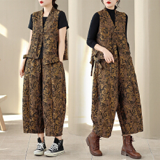 批发实拍2026春季新款洋气不对称提花新中式<b class='q'>马甲</b>百搭高腰阔腿裤套装女