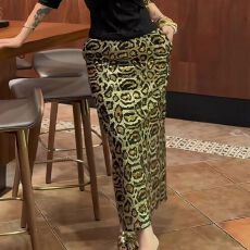 批发95涤 轻奢气质女人味半身裙时尚精致直筒裙后开衩小众包臀<b class='q'>裙子</b>