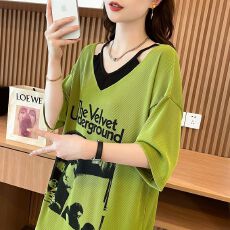 批发实拍【2*1米线条】重工露肩假两件宽松T恤女V领显瘦百搭上衣