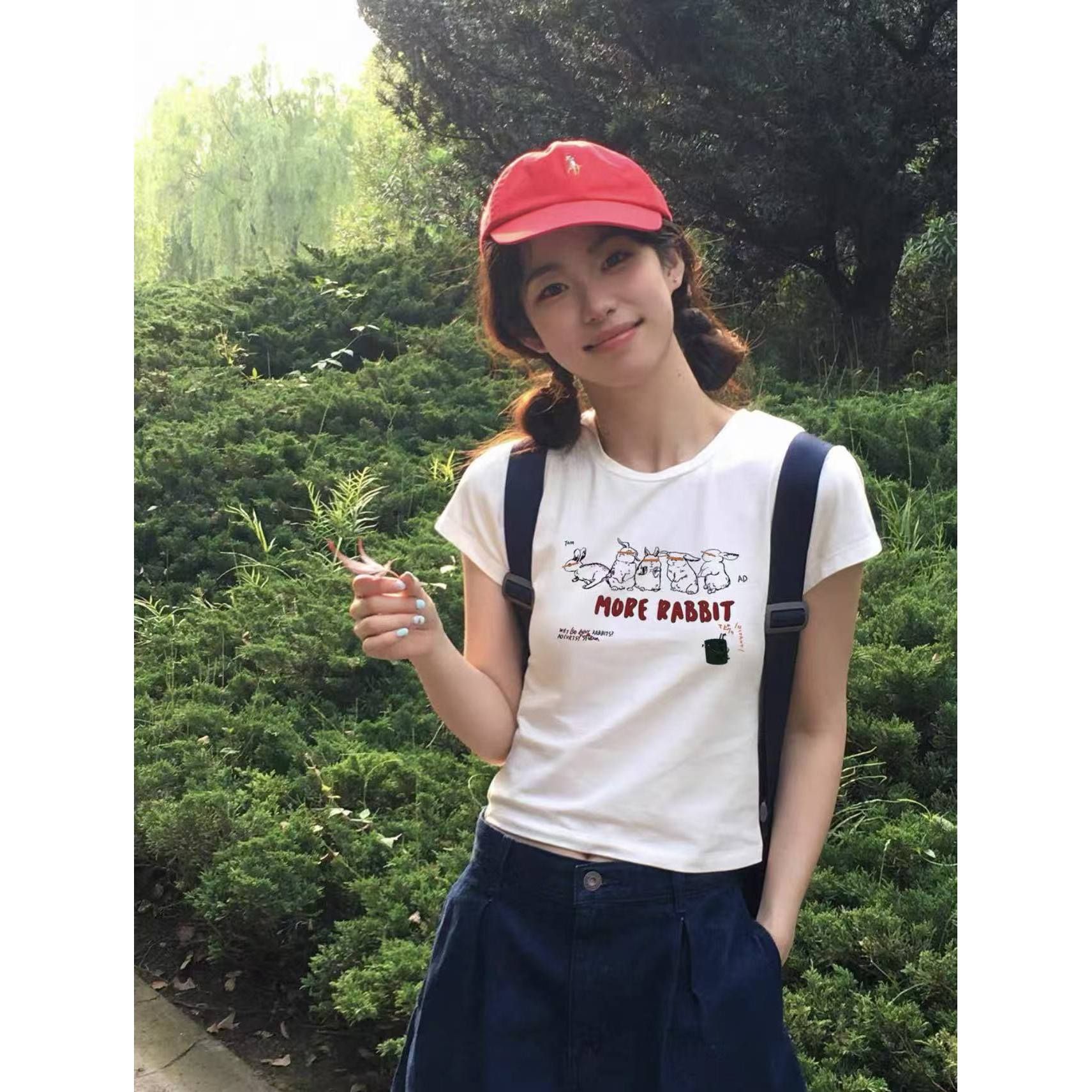 92 면 2026 새로운 트렌드 프린트 라운드 넥 느낌 있음 신축성 프린트 몸매 가꾸기 허리 수축 반팔 티셔츠 여성