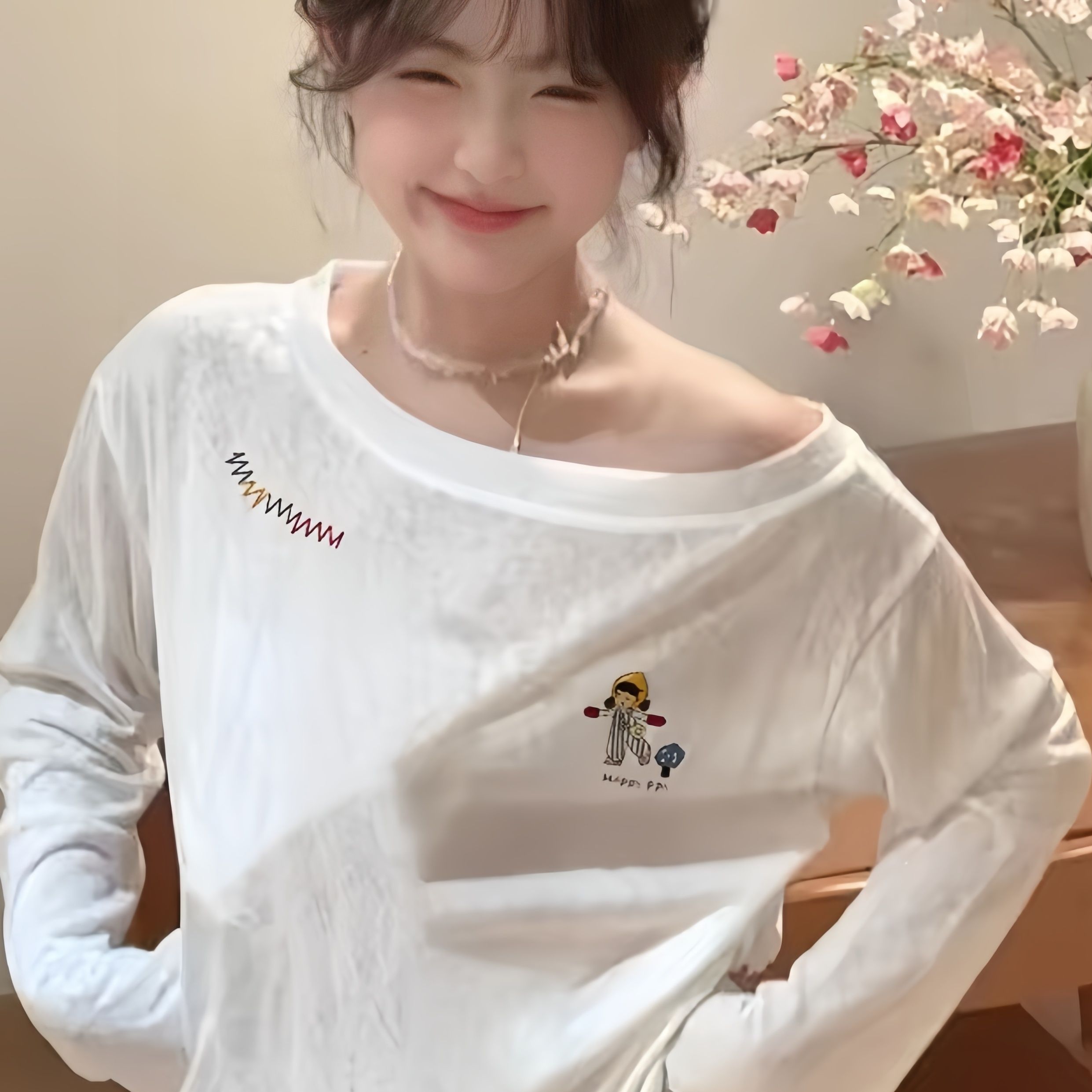 65 면 눈꽃 면 만화 프린트 비스듬한 어깨 긴팔 티셔츠 여성 여름 얇은 스타일 블라우스 자외선 차단 오프숄더 맨위