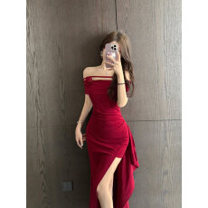 批发实拍<b class='q'>名媛</b>气质一字肩抹胸花朵不规则露肩收腰开叉礼服<b class='q'>连衣裙</b>