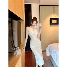 批发实拍名媛御姐风高端精致镶钻亮片宴会礼服开叉镂空挂脖<b class='q'>连衣裙</b>