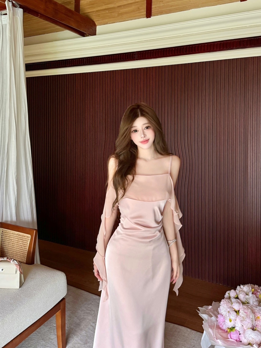실사 프랑스식 빛 요리 한 바람 새틴 슬립 프릴 오프숄더 품격 몸매 가꾸기 예복 드레스