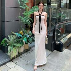 批发性感纯欲挂脖吊带抹胸连衣裙女夏季度假风修身白色绝美包臀长裙子