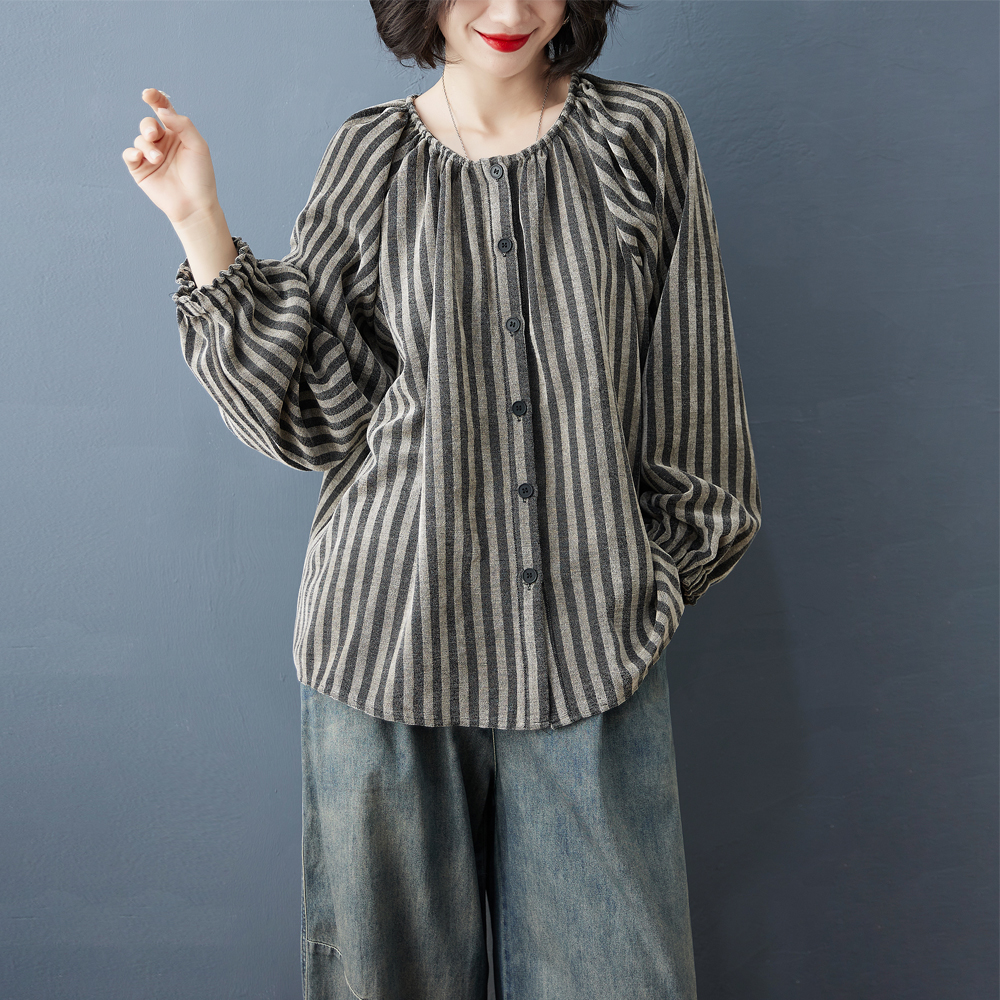 실사 2026 봄 새로운 패션 빅 사이즈 루즈핏 스트라이프 두꺼운 스타일 목이버섯 심지어 어깨 소매 오픈 가디건 셔츠 여성 셔츠