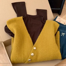 批发两件套橘黄色<b class='q'>针织</b><b class='q'>背心</b>毛衣马甲叠穿半高领打底衫女新款上衣