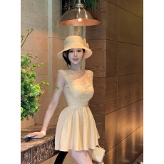 批发项天鹅er 蕾丝吊带<b class='q'>连衣裙</b>女2025秋季法式拼接a<b class='q'>字</b>裙名媛风抹胸裙子