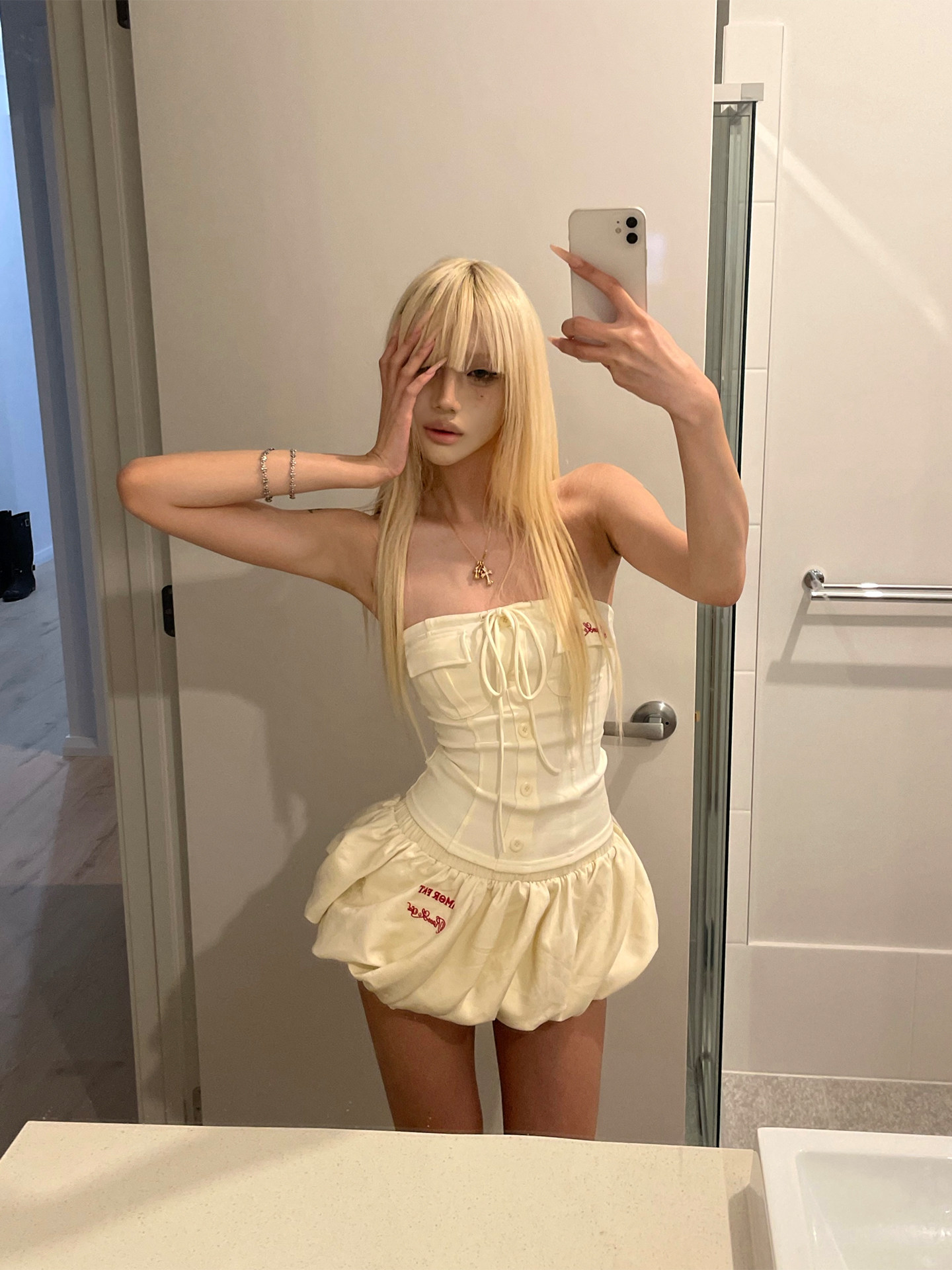 rase le sol confession balloon 달콤함 레이스업 튜브탑 꽃밭 반신 치마 세트