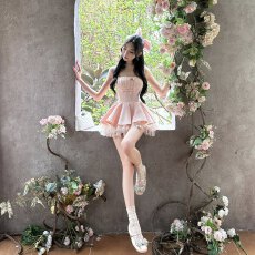 批发【莎翁玫瑰】抱走草莓 法式新款千金风蝴蝶结蕾丝拼接女款<b class='q'>连衣裙</b>
