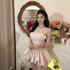 批发【洛川花匣】抱走草莓 法式千金风抹胸收腰蓬蓬生日裙女款<b class='q'>连衣裙</b>