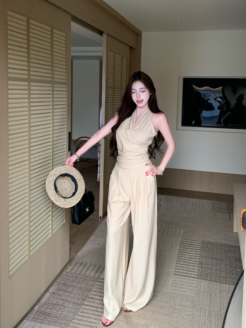 실사 품격 고급 센스 세트 여성 새로운 가슴 십자가 몸매 가꾸기 허리 수축 티셔츠 슬림해 보이는 와이드 레그 팬츠 세트