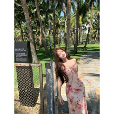 批发实拍  法式粉佳人晕染印花<b class='q'>连衣裙</b>女夏抽褶度假长款抹胸吊带裙