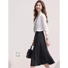 批发有货<b class='q'>通勤</b>优雅风设计感波点飘带系带领衬衫女长袖秋季气质显瘦百搭