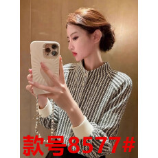 批发冬季独特超好看洋气减龄上衣韩系小众轻奢不撞款高级感<b class='q'>条纹</b>打底衫