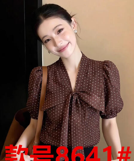 레트로 우아함 나비 넥타이 도트 무늬 여성 셔츠 2026 년 새로운 거품 소매 항구 바람 품격 맨위 연령 감소