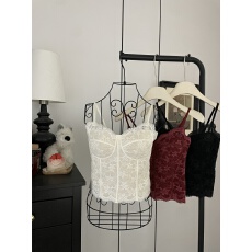 批发实拍 秋冬磨毛法式<b class='q'>蕾丝</b>纯欲吊带美背一体杯免穿<b class='q'>文胸</b>背心女修身