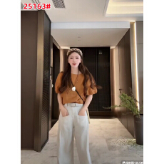批发柏雪推荐 幻梦春季百搭<b class='q'>修身</b>显瘦休闲透气圆领100麻轻奢<b class='q'>T</b><b class='q'>恤</b>女