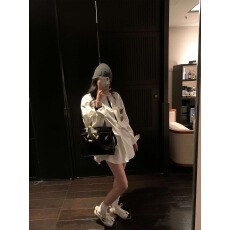 批发区区欧阳'chill肯豆<b class='q'>同款</b>'重磅量裁加密高品菁梳棉廓形纸片人衬衫