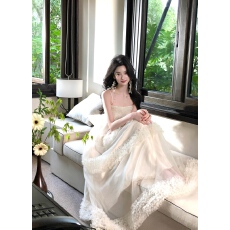 批发<b class='q'>连衣裙</b>