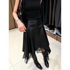 批发黑色蕾丝拼接皮裙女2026早秋流行新款高级感气质小众百搭不规则裙