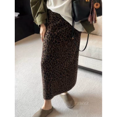 批发韩国东大门豹纹简约半身裙女秋<b class='q'>冬</b>新款大码胖mm松紧腰中长款直筒裙