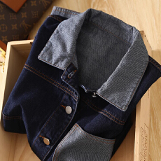 批发品位不凡的一款上身利落帅气小众个性水洗撞色翻领牛仔外套女