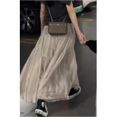 批发2026新款小个子气质高腰垂坠感醋酸蛋糕纱裙杏色a字半身裙子女夏