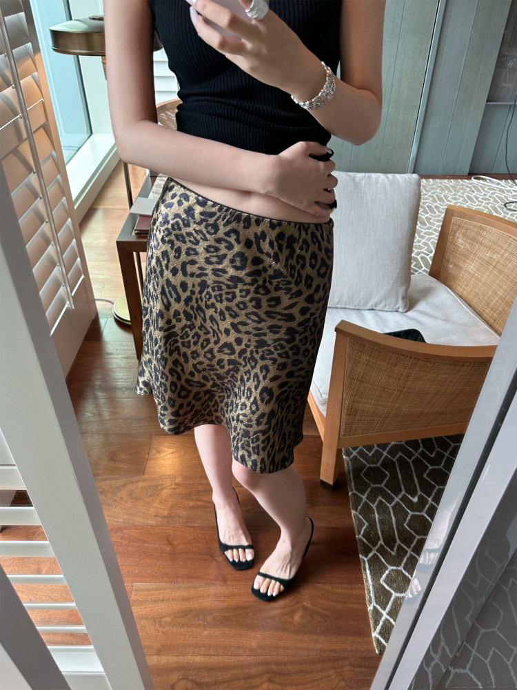 레트로 판금 다림질 금박 레오파드 무늬 한 마디 하이웨이스트 반신 스커트 여름 신제품 몸매 가꾸기 슬림해 보이는 미니 스커트
