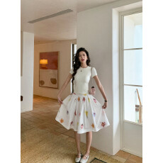 批发艺术花卉 碎花半身裙女设计感中长款蓬蓬裙小众a字伞裙