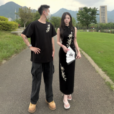 批发实拍 新中式国风无袖长款刺绣旗袍连衣裙男<b class='q'>T</b>恤衫原版质量