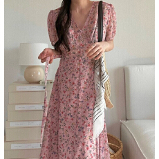 批发有货气质v领复古碎花系带<b class='q'>连衣裙</b>
