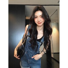 批发MULVAN 蒙马特画刊 复古蓝背带牛仔裤女夏季设计感短款休闲<b class='q'>连体</b><b class='q'>裤</b>