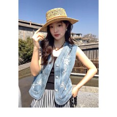 批发梅子熟了 V领花朵刺绣<b class='q'>牛仔</b><b class='q'>马甲</b>外套女夏季新款百搭叠穿休闲<b class='q'>背心</b>