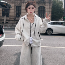 批发26年春季新款女装轻奢撞色休闲运动套装