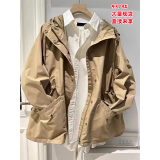 批发奥特莱斯<b class='q'>折扣</b>店<b class='q'>品牌</b>撤柜清仓时尚冲锋衣女春秋通勤风百搭外套风衣