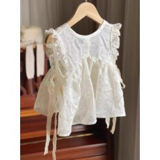 批发米白色蝴蝶结<b class='q'>蕾丝</b>衫上衣法式别致小背心吊带设计感小众外穿女夏季