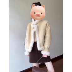 批发麂皮绒毛领毛毛短<b class='q'>外套</b>女2025冬季新款奶黄仿生<b class='q'>皮草</b>