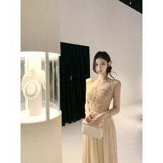 批发【琉光雾镜】小飞袖方领蕾丝<b class='q'>拼接</b>设计长裙<b class='q'>连衣裙</b>