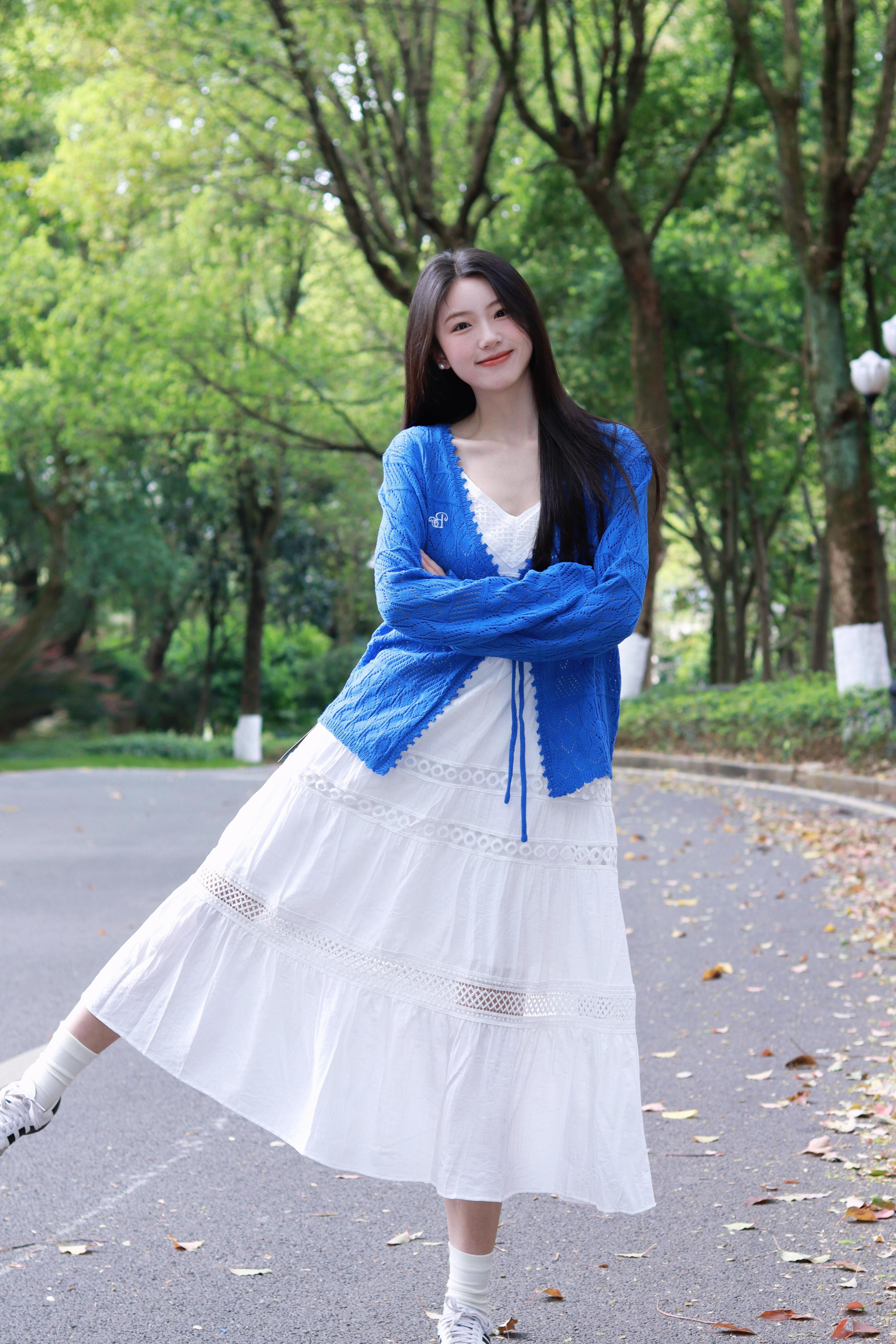 작은 대중 디자인 슬립 여성 드레스 봄 여름 새로운 고급 센스 V넥 길다 치마 해변가 휴가 치마