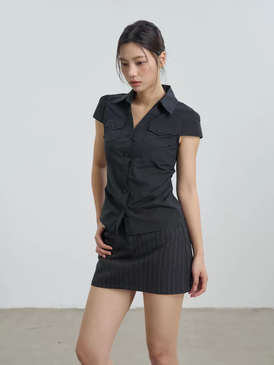 r 오리지널 검정색 한 부서 꼬집기 허리 몸매 가꾸기 슬림해 보이는 반팔 주머니 허리 수축 품격 셔츠 맨위 여성 여름