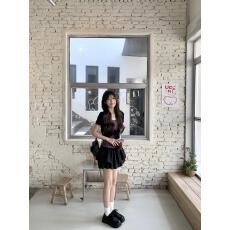 批发夏日辣妹纯欲风穿搭波点抹胸上衣开衫两件套黑色显瘦蓬蓬短裙套装